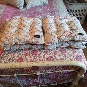 New chair cushions.  Still have tags.  Never been used.  Set of 4